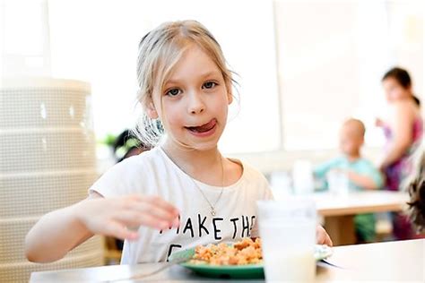 Mat i förskolan och skolan - Skolverket